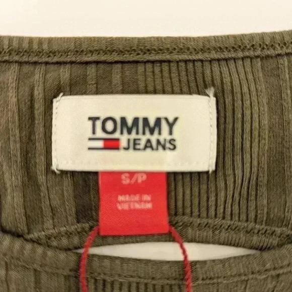 Tommy Jeans Women's Back Cutout Ribbed Long Sleeve Top Green Size Small NWT - Picture 3 of 13